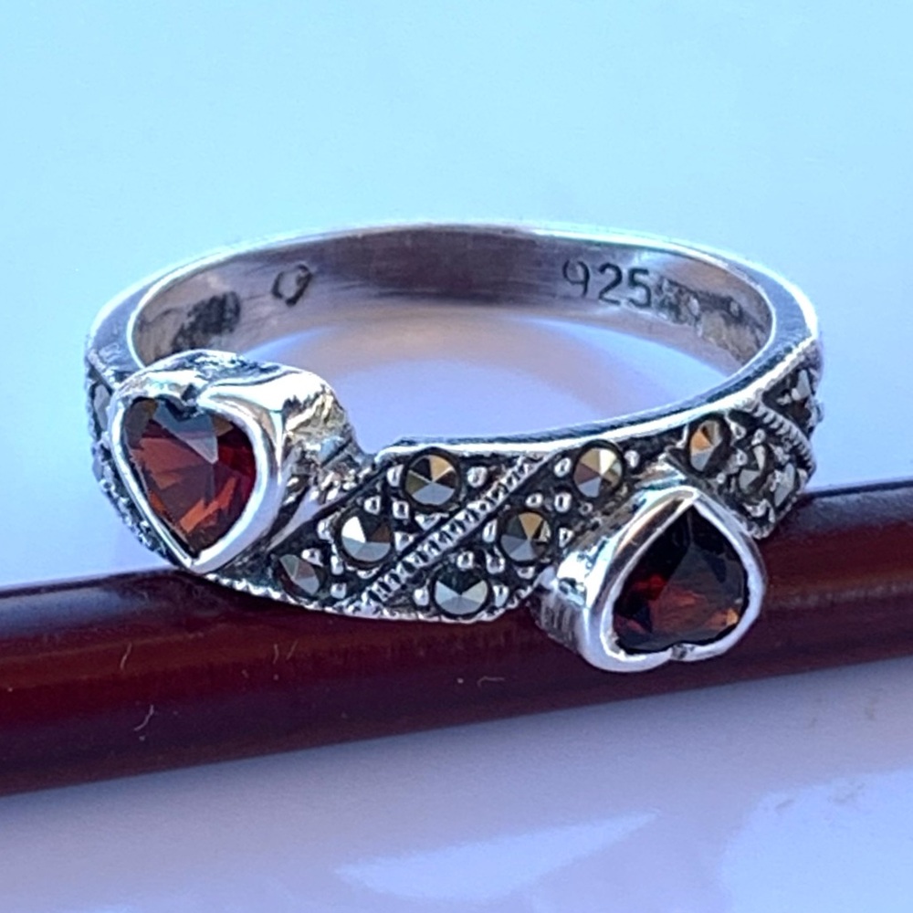 Garnet Hearts, Marcasite and Silver Ring ~ Size 6 - Picture 3 of 7